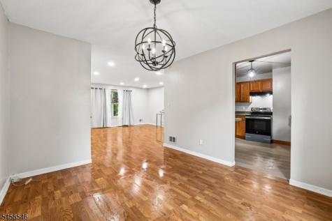 584 Thomas Boulevard East Orange NJ 07017