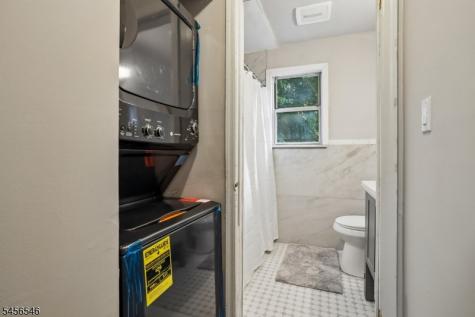 584 Thomas Boulevard East Orange NJ 07017