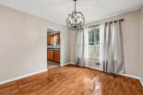 584 Thomas Boulevard East Orange NJ 07017