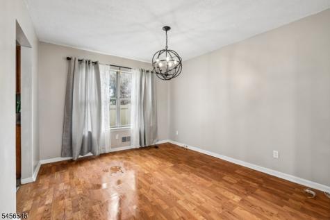 584 Thomas Boulevard East Orange NJ 07017