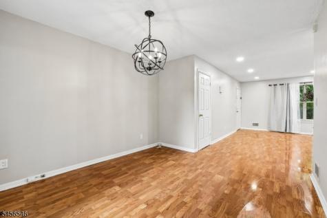 584 Thomas Boulevard East Orange NJ 07017