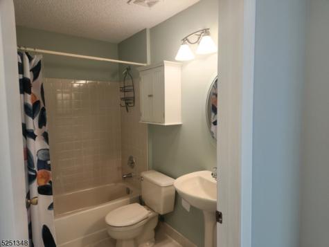 85 Rachel Court Franklin NJ 08823