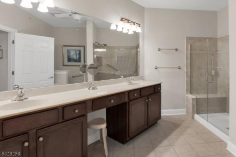 284 Victoria Drive Bridgewater NJ 08807