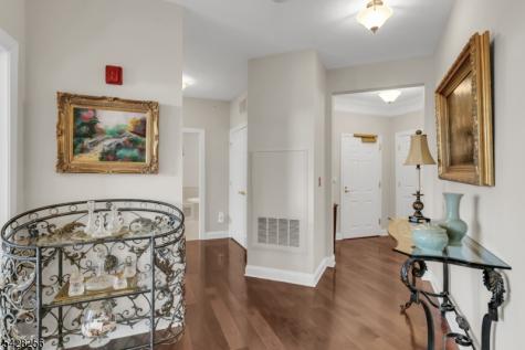 284 Victoria Drive Bridgewater NJ 08807