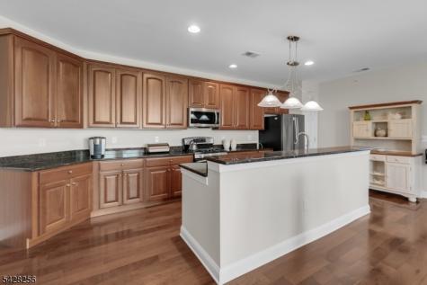 284 Victoria Drive Bridgewater NJ 08807