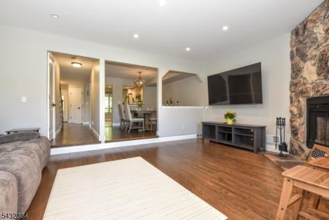 15 Brookside Heights Wanaque NJ 07465