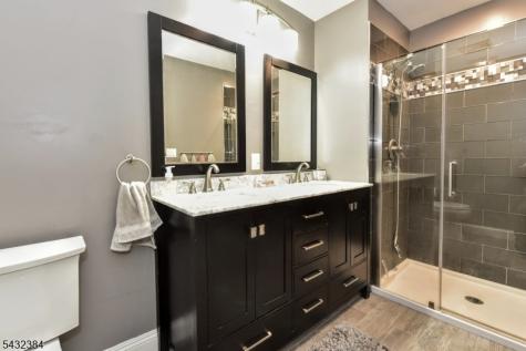 15 Brookside Heights Wanaque NJ 07465