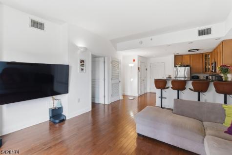 4315 Park Avenue Union NJ 07087