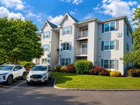 318 Stratford Place Bridgewater NJ 08805