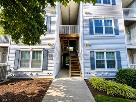 318 Stratford Place Bridgewater NJ 08805