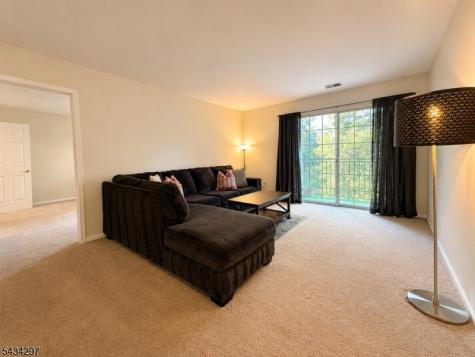 318 Stratford Place Bridgewater NJ 08805