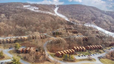 1 Deer Valley Lane Vernon NJ 07462