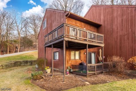 1 Deer Valley Lane Vernon NJ 07462