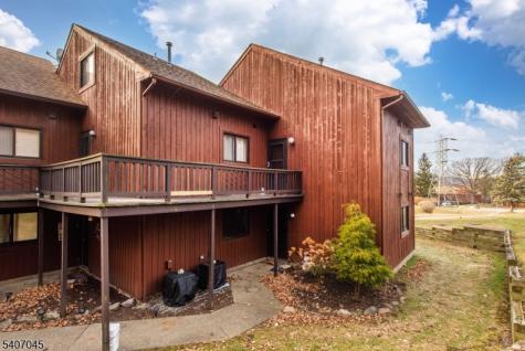 1 Deer Valley Lane Vernon NJ 07462