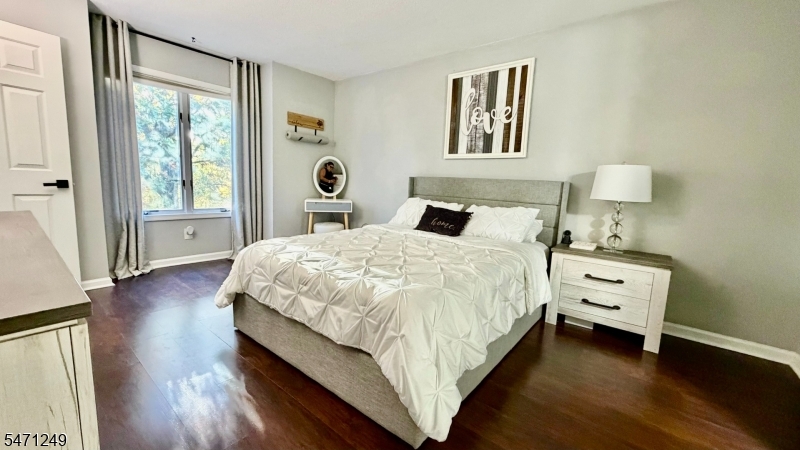 78 Red Oak Terrace Jefferson NJ 07438