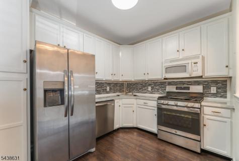 141 Limerick Lane Lopatcong NJ 08865