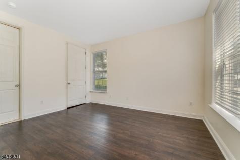 141 Limerick Lane Lopatcong NJ 08865