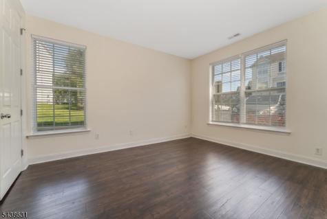 141 Limerick Lane Lopatcong NJ 08865