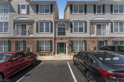 141 Limerick Lane Lopatcong NJ 08865