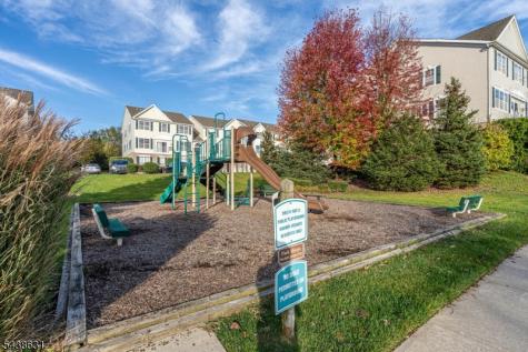 141 Limerick Lane Lopatcong NJ 08865