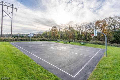 141 Limerick Lane Lopatcong NJ 08865