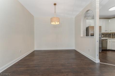 141 Limerick Lane Lopatcong NJ 08865