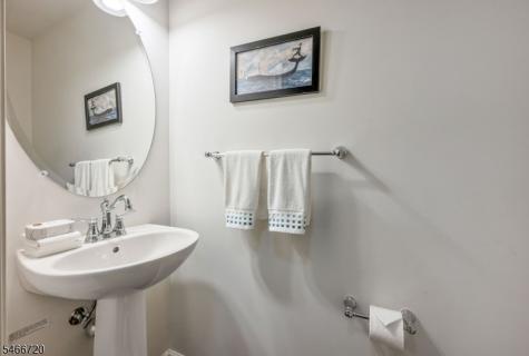 16 Pineview Drive Waldwick NJ 07463