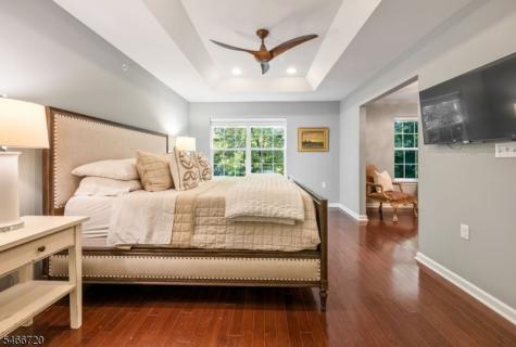 16 Pineview Drive Waldwick NJ 07463