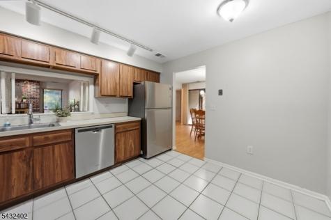 336 Willowbrook Drive North Brunswick NJ 08902