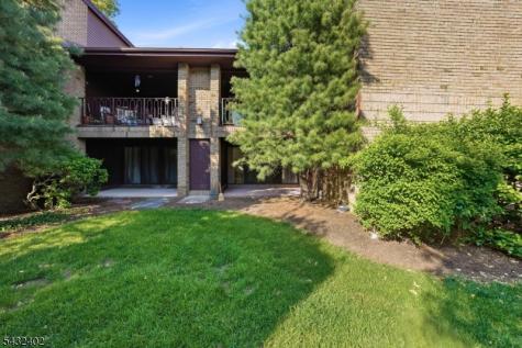 336 Willowbrook Drive North Brunswick NJ 08902