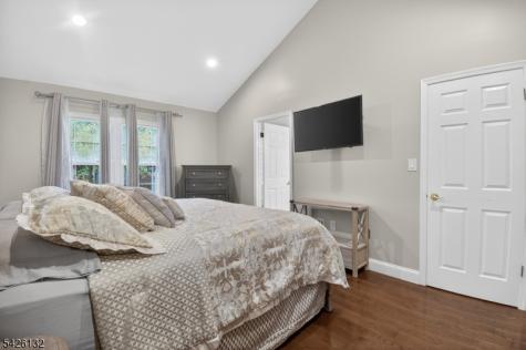 75 Washington Court Montville NJ 07082