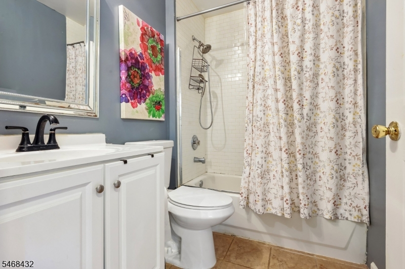 3 Letts Court Sayreville NJ 08872