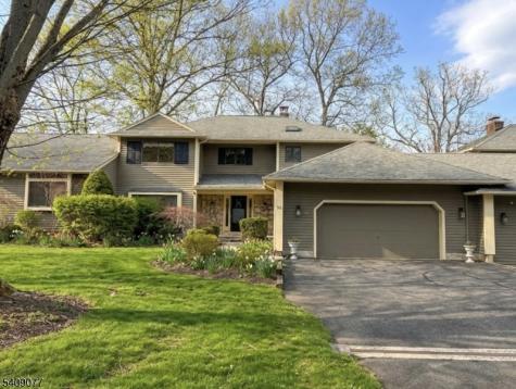 38 Hunters Circle Tewksbury NJ 08833