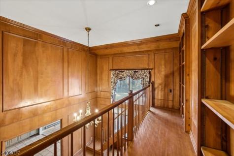 38 Hunters Circle Tewksbury NJ 08833