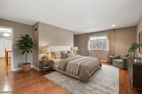 38 Hunters Circle Tewksbury NJ 08833