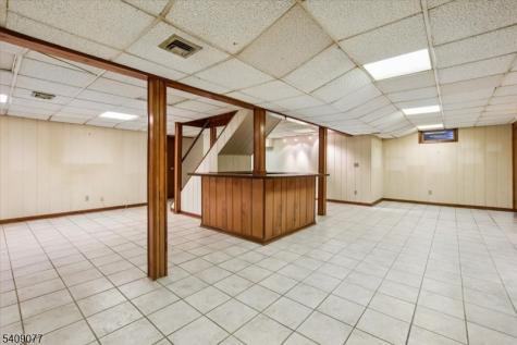 38 Hunters Circle Tewksbury NJ 08833