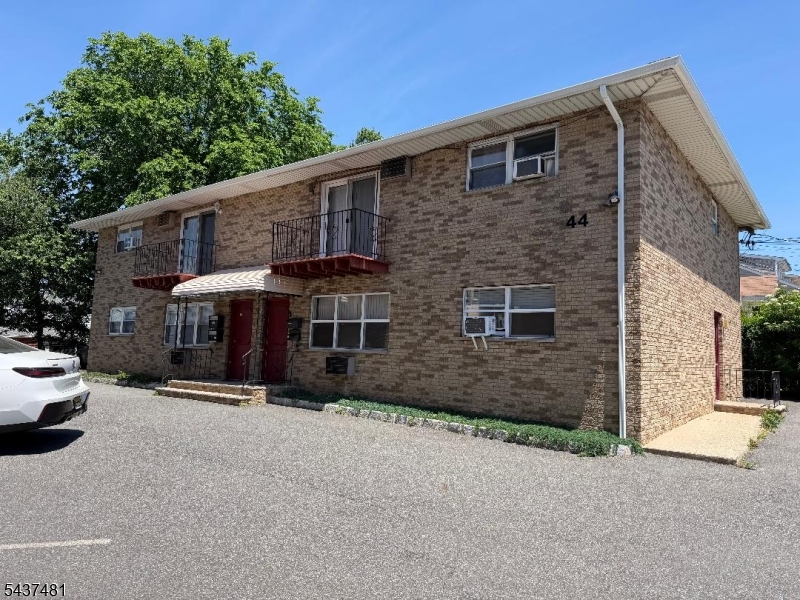44 Burgh Avenue Clifton NJ 07011