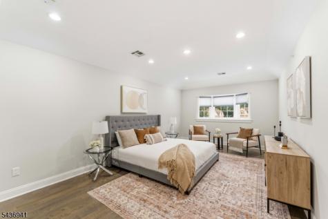 19 Riverbend Court New Providence NJ 07974