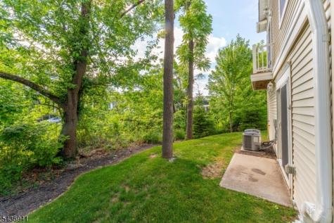 19 Riverbend Court New Providence NJ 07974