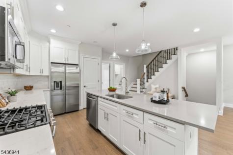 19 Riverbend Court New Providence NJ 07974