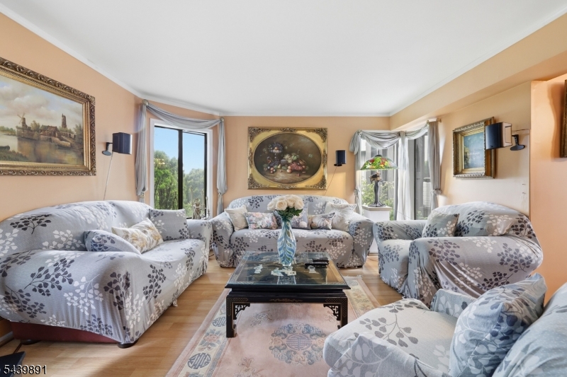11 Trafalgar Court Washington NJ 07840