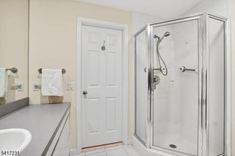 20 Conklin Court Roseland NJ 07068