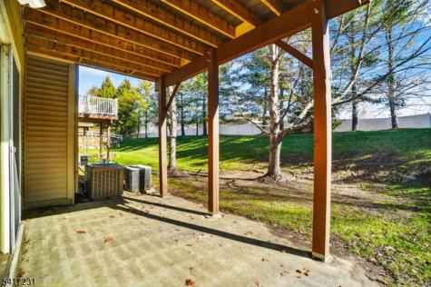 20 Conklin Court Roseland NJ 07068