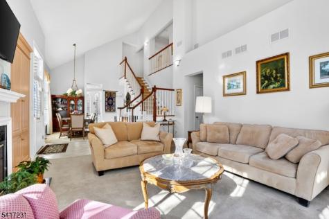 20 Conklin Court Roseland NJ 07068