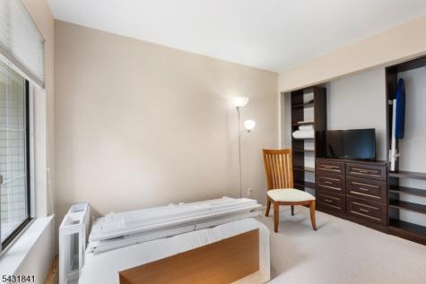 33 Crestmont Road Bedminster NJ 07921