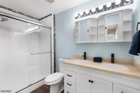 33 Crestmont Road Bedminster NJ 07921