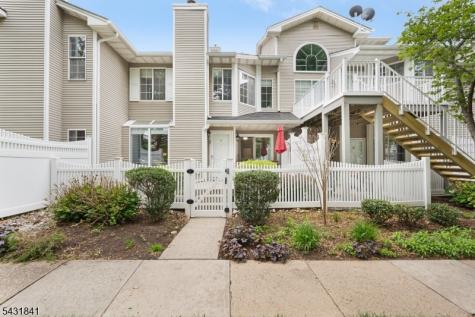 33 Crestmont Road Bedminster NJ 07921