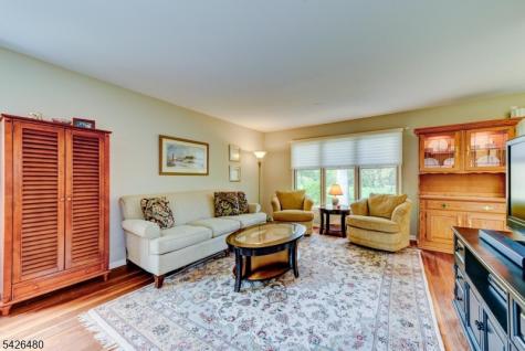 11 Park Edge Berkeley Heights NJ 07922