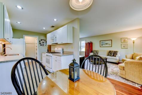 11 Park Edge Berkeley Heights NJ 07922