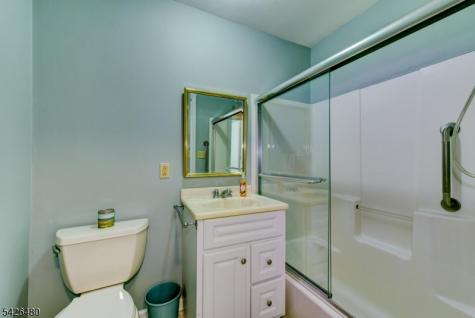 11 Park Edge Berkeley Heights NJ 07922